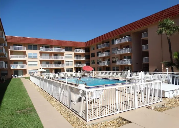 Spanish Main Unit 1- Direct Oceanfront Condo!